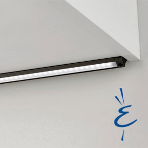 Waschplatz-Beleuchtung: 102 cm - Derby II Schwarz, 12,2 Watt, 2700 - 6500 K