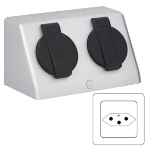 Ausführung Steckdose: Doppelsteckdose ohne Berührungsschutz - Schweizer Ausführung